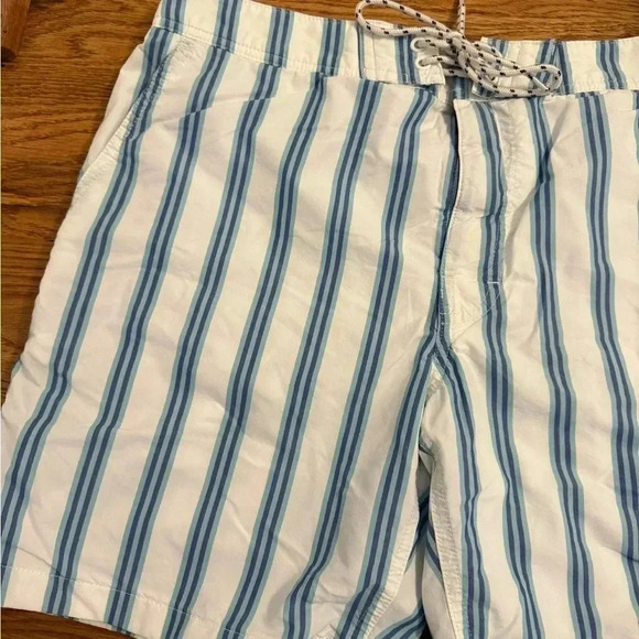 J.Crew JCrew Mens white blue stripe 7" Breaker swim board shorts swimwear BF681 - Picture 2 of 12